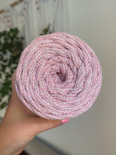 Načíst obrázek do prohlížeče Galerie, Duhová příze 3 mm - 🌸 POUPĚNKA (nerozčesatelná)