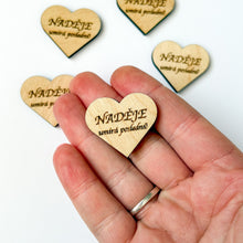 Načíst obrázek do prohlížeče Galerie, Dřevěné srdce s nápisem 3 cm - ČESKÉ NÁPISY