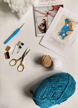 Načíst obrázek do prohlížeče Galerie, Kreativní set na háčkování - Dinosaurus Ňuňan (více barev)