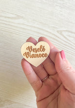 Načíst obrázek do prohlížeče Galerie, DOPRODEJ - Dřevěné srdce s nápisem 4 cm