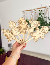 Načíst obrázek do prohlížeče Galerie, Dřevěné zápichy k domalování - VÁNOCE