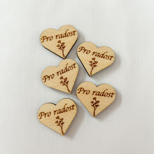 Načíst obrázek do prohlížeče Galerie, Dřevěné srdce s nápisem 3 cm - ČESKÉ NÁPISY