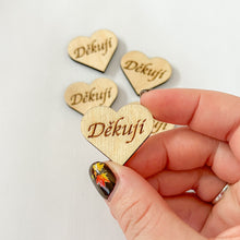 Načíst obrázek do prohlížeče Galerie, Dřevěné srdce s nápisem 3 cm - ČESKÉ NÁPISY