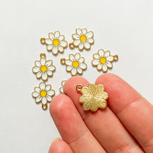 Načíst obrázek do prohlížeče Galerie, Přívěšek k ozdobení- více možností