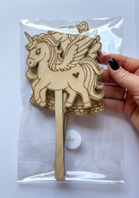 Načíst obrázek do prohlížeče Galerie, Dřevěné zápichy k domalování - KOUZELNÝ SVĚT