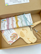 Načíst obrázek do prohlížeče Galerie, Kreativní DIY set - Macramé Jednorožec