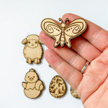 Načíst obrázek do prohlížeče Galerie, Dřevěné velikonoční ozdoby