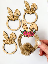 Načíst obrázek do prohlížeče Galerie, Dřevěný zajíček k dotvoření