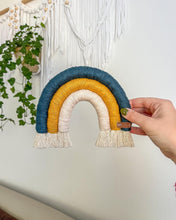 Načíst obrázek do prohlížeče Galerie, Kreativní DIY set - Malá Macramé Duha (více barevných kombinací)