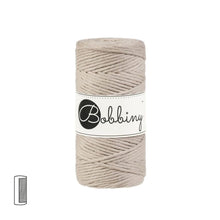 Načíst obrázek do prohlížeče Galerie, Bobbiny macramé 3 mm regular (rozčesatelná)