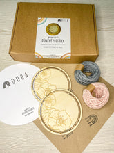 Načíst obrázek do prohlížeče Galerie, Kreativní DIY set - Dřevěný Macramé podtácek (více variant)