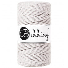 Načíst obrázek do prohlížeče Galerie, Bobbiny macramé 3PLY 3 mm regular (rozčesatelná)