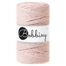 Načíst obrázek do prohlížeče Galerie, Bobbiny macramé 3PLY 3 mm regular (rozčesatelná)