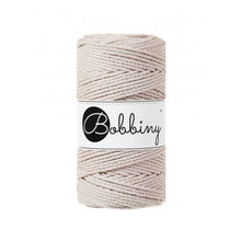 Načíst obrázek do prohlížeče Galerie, Bobbiny macramé 3PLY 3 mm regular (rozčesatelná)