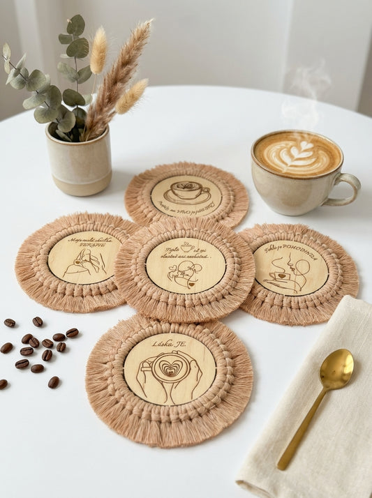 KÁVOMILKA - Dřevěný podtácek 10 cm