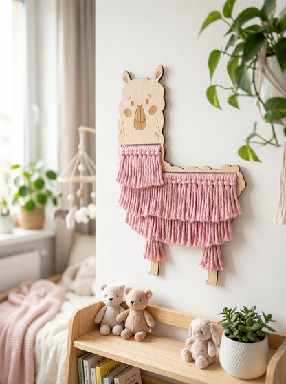 Dřevěný výřez Lama - 30 cm