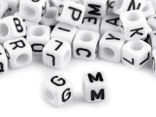 Korálky s písmenky 6 mm