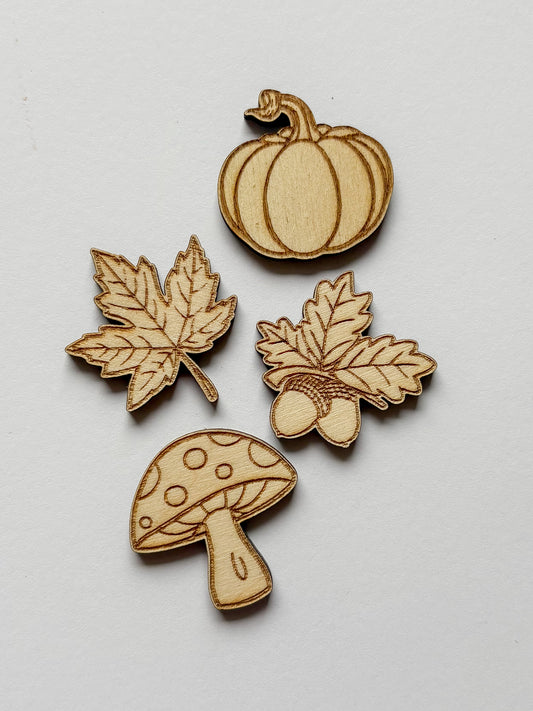 Dřevěné podzimní ozdoby