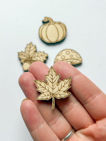 Dřevěné podzimní ozdoby