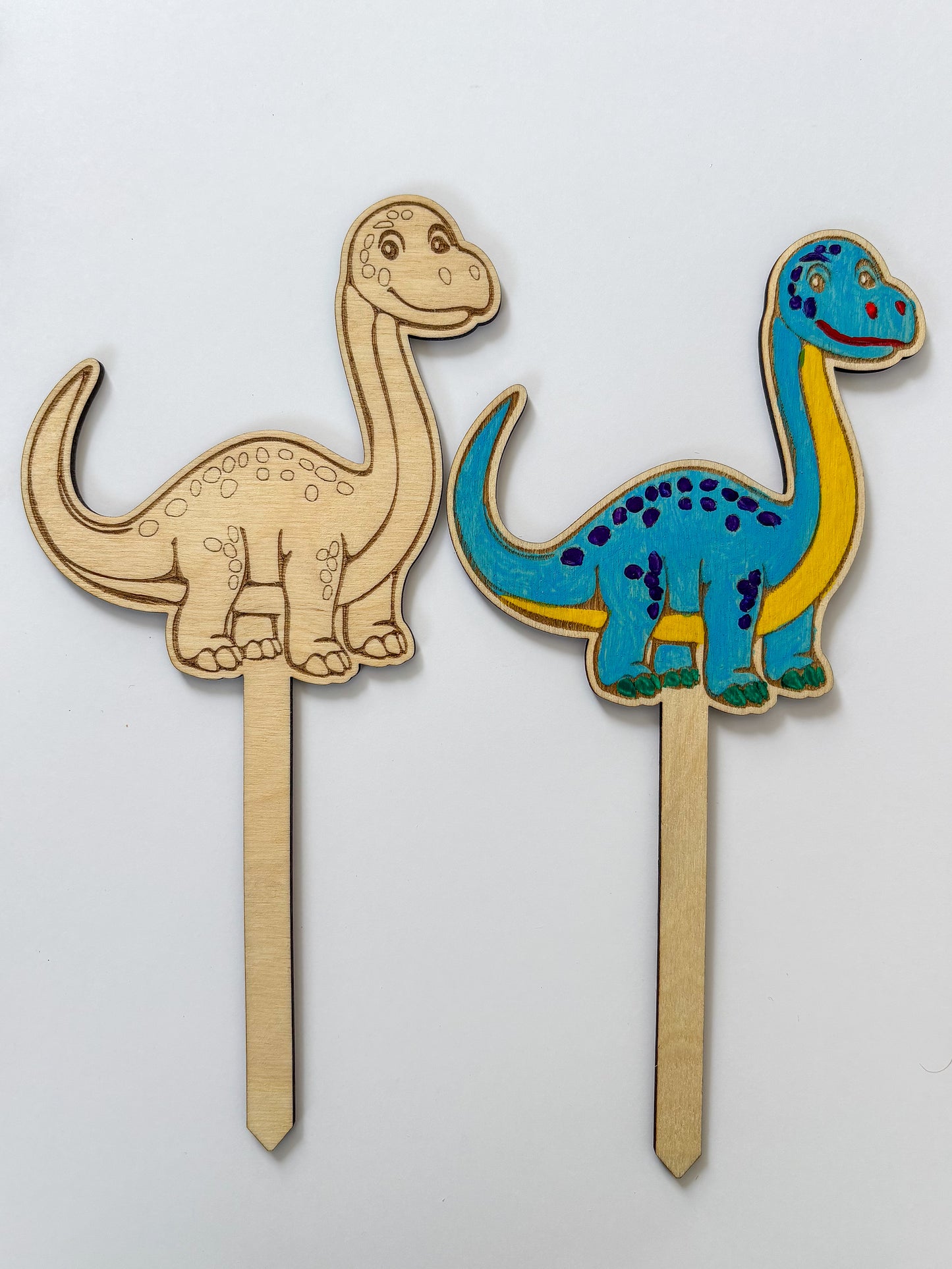 Dřevěné zápichy k domalování - DINOSAURUS
