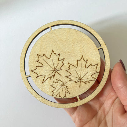 Dřevěný podtácek pro Macramé i Háčkování - JAVOROVÝ LIST