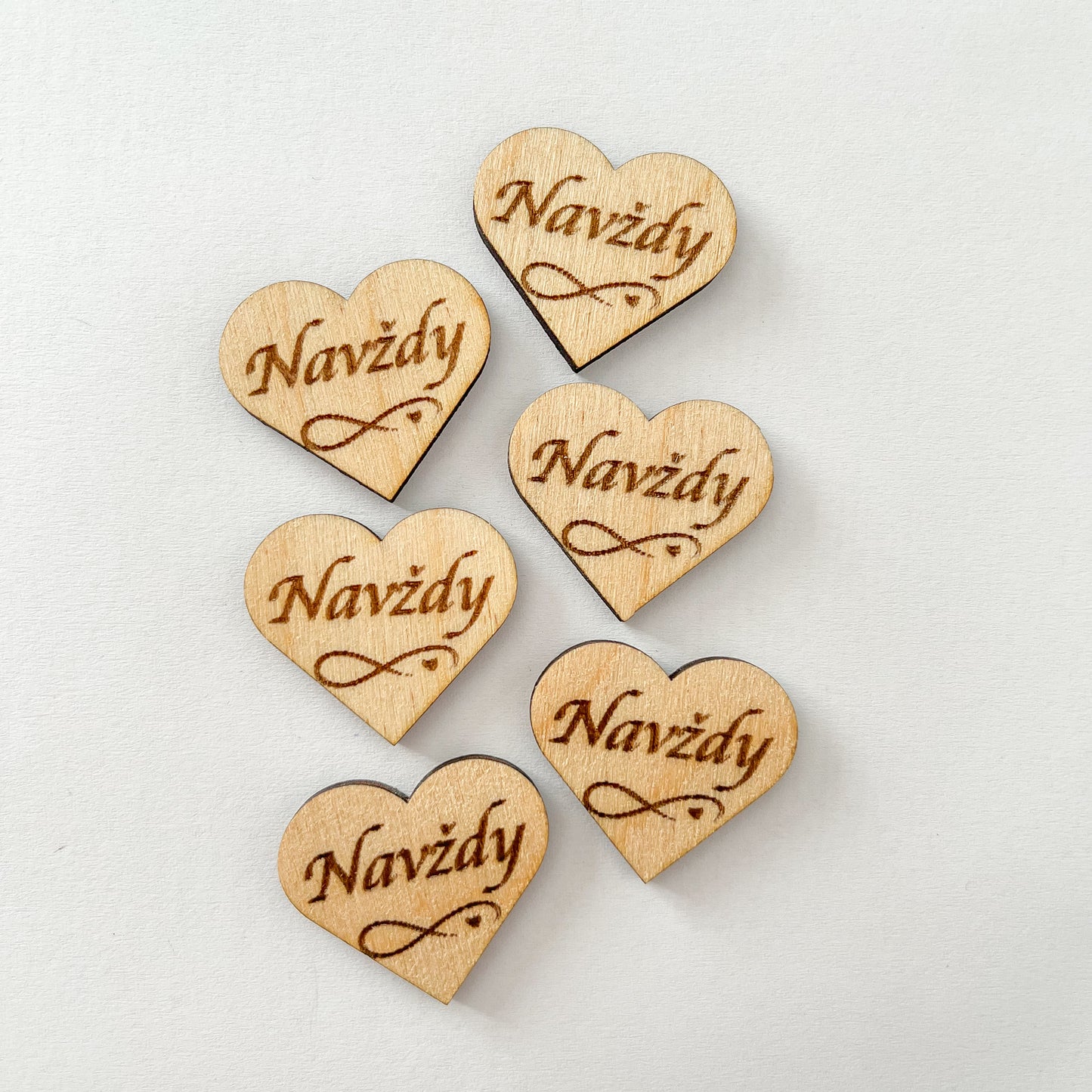 Dřevěné srdce s nápisem 3 cm - ČESKÉ NÁPISY