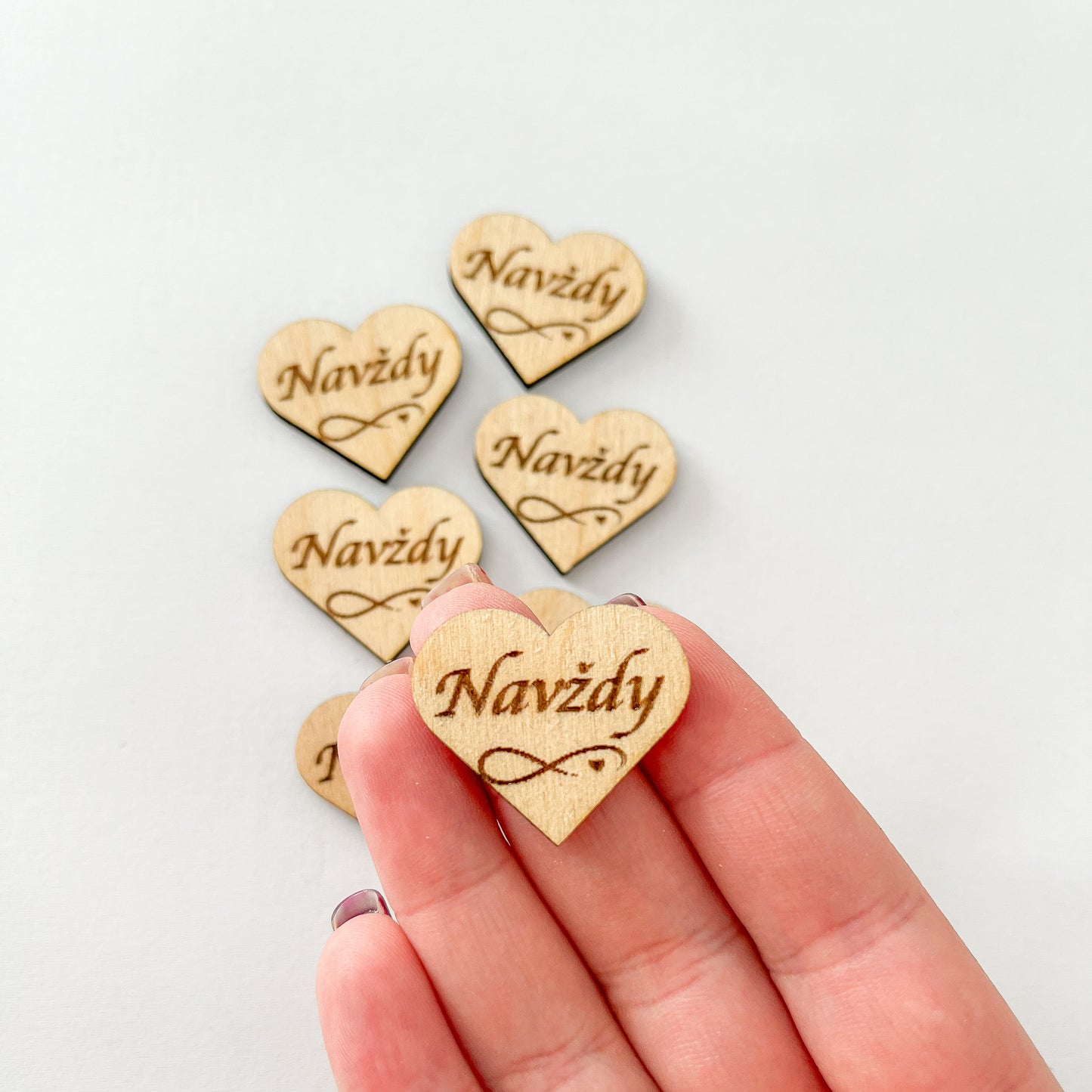 Dřevěné srdce s nápisem 3 cm - SLOVENSKÉ NÁPISY