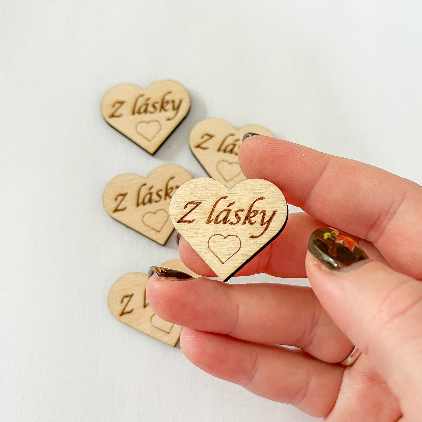 Dřevěné srdce s nápisem 3 cm - SLOVENSKÉ NÁPISY