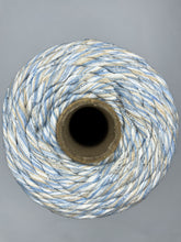 Načíst obrázek do prohlížeče Galerie, Duhová příze Macramé 3 mm - ❄️ FROZEN (rozčesatelná)
