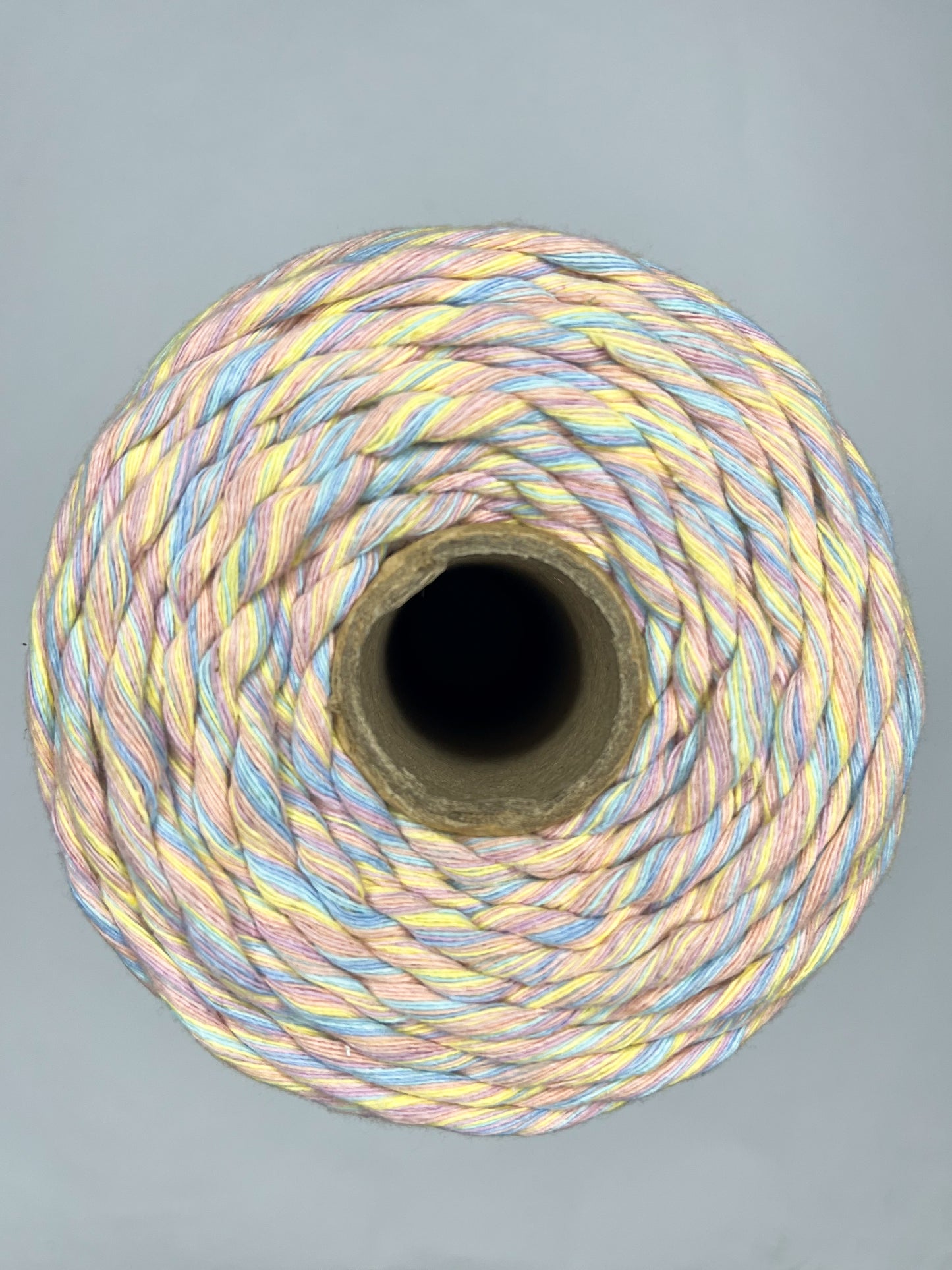 Duhová příze Macramé 3 mm - 🌈 PASTELKA (rozčesatelná)