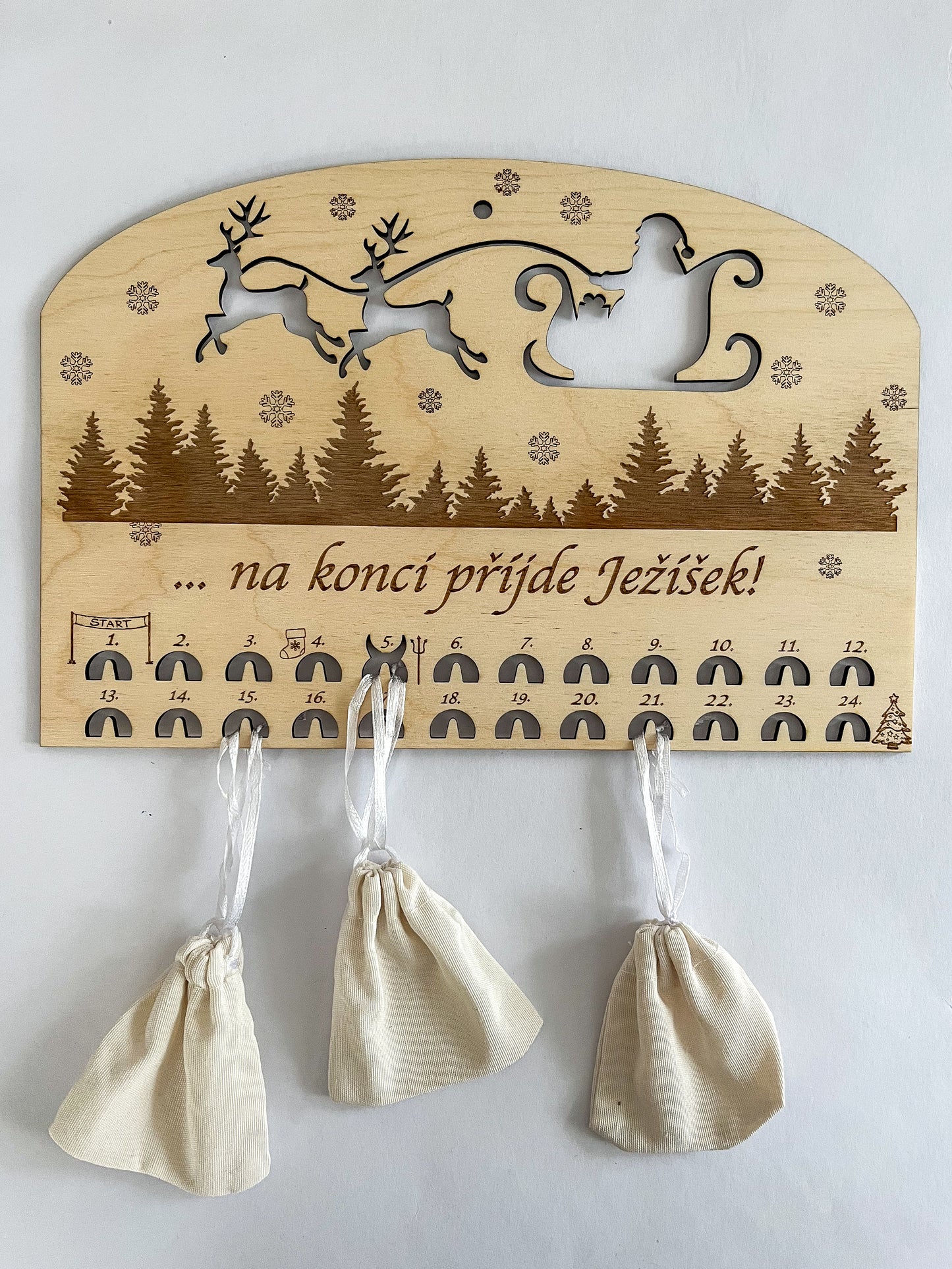 Dřevěný výřez - Adventní kalendář - 30 cm