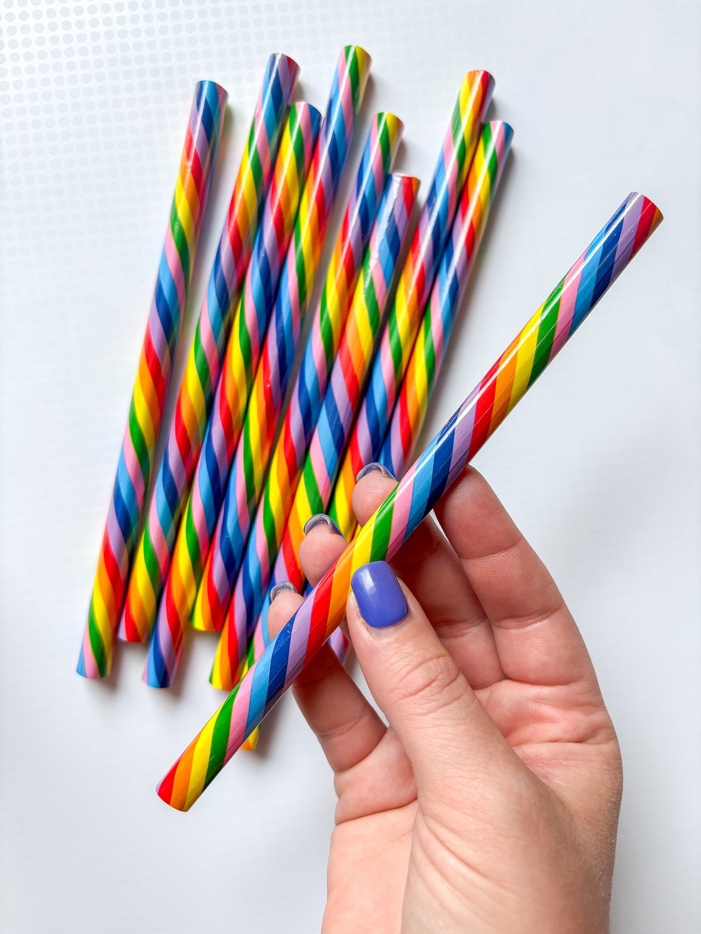 Duhová tužka na malování