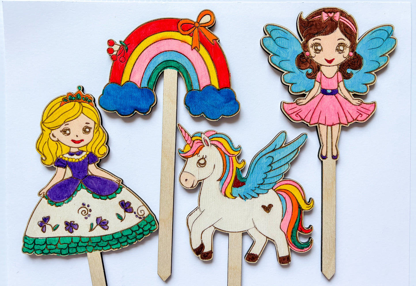 Dřevěné zápichy pro vaší dětskou dílničku (oslavy, akce, dětské koutky)