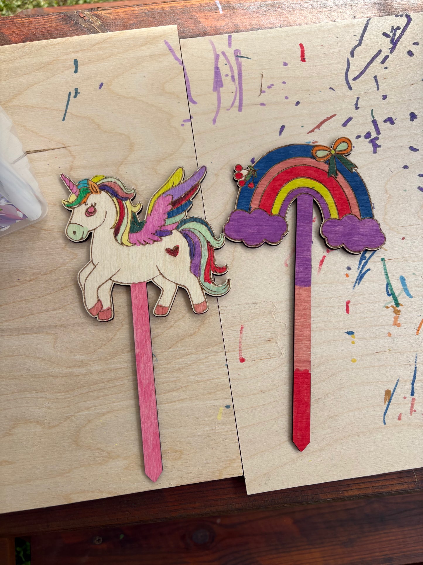 Dřevěné zápichy pro vaší dětskou dílničku (oslavy, akce, dětské koutky)