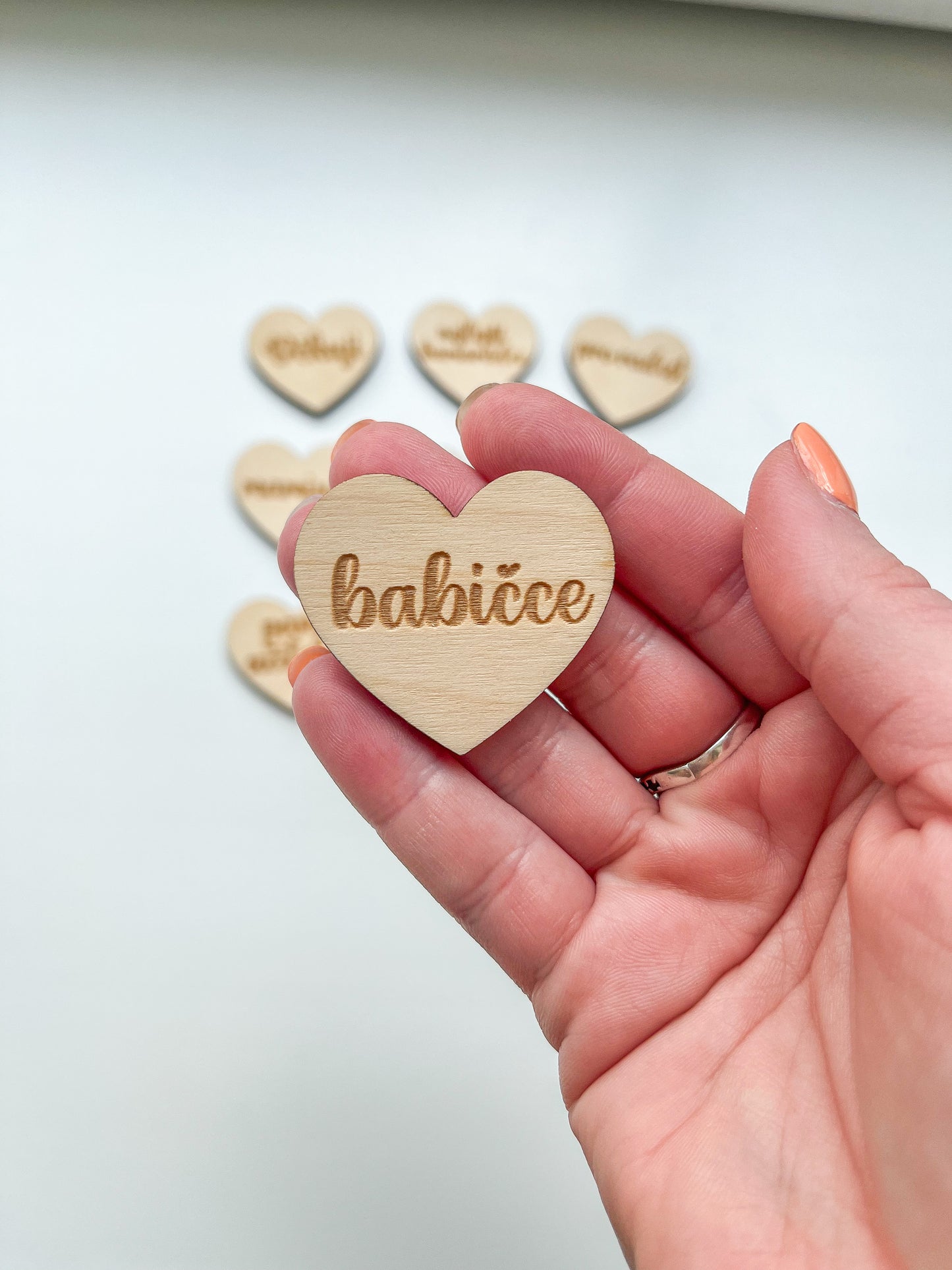 DOPRODEJ - Dřevěné srdce s nápisem 4 cm