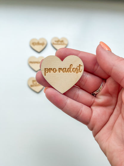 DOPRODEJ - Dřevěné srdce s nápisem 4 cm