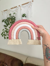 Načíst obrázek do prohlížeče Galerie, Macramé duha Růženka

