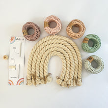 Načíst obrázek do prohlížeče Galerie, Kreativní DIY set - Velká Macramé Duha (více kombinací)
