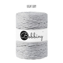 Načíst obrázek do prohlížeče Galerie, Návin 10/20 m - Bobbiny Macramé XXL 5 mm regular (rozčesatelná)
