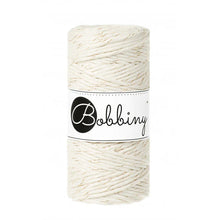 Načíst obrázek do prohlížeče Galerie, Klubíčko 10/20 m - Bobbiny macramé 3 mm regular - GOLDEN verze (se zlatou nitkou)

