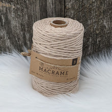Načíst obrázek do prohlížeče Galerie, VELKÁvlna macramé příze 3 mm se ZLATOU (rozčesatelná)
