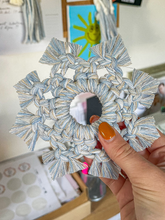 Načíst obrázek do prohlížeče Galerie, Duhová příze Macramé 3 mm - ❄️ FROZEN (rozčesatelná)
