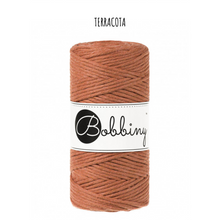 Načíst obrázek do prohlížeče Galerie, Klubíčko 10/20 m Bobbiny macramé 3 mm Regular
