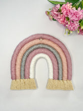 Načíst obrázek do prohlížeče Galerie, Macramé duha Lilinka
