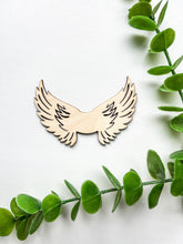 Načíst obrázek do prohlížeče Galerie, Dřevěná andělská křídla - macramé anděl (více variant)
