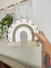 Načíst obrázek do prohlížeče Galerie, Macramé duha Zlatonka

