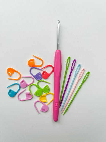 Výhodné balení pomůcek pro háčkování