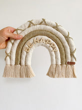 Načíst obrázek do prohlížeče Galerie, Macramé duha Zlatonka
