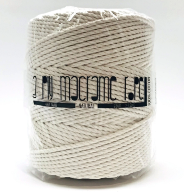 Macramé příze 3PLY 4 mm (klubko o délce 260 m)
