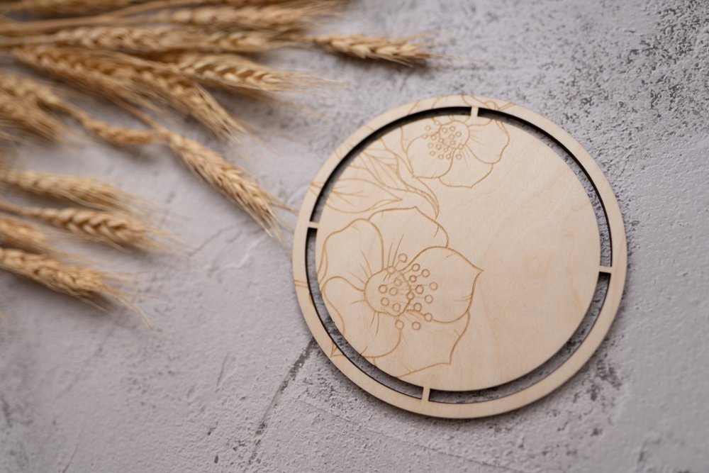 Dřevěný podtácek - MANDALA/KVĚTINA (více velikostí)